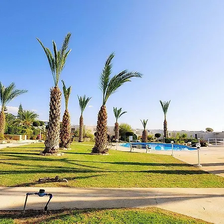 Savia Coral Bay *