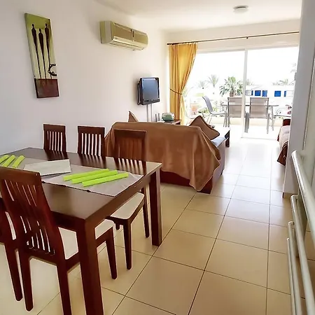 Savia Coral Bay Apartament *